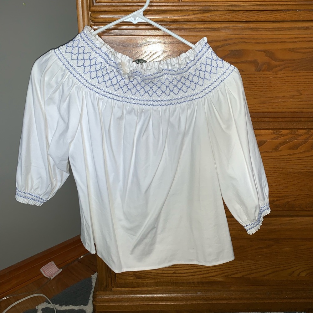 Vineyard Vines smocked off the shoulder top NWOT